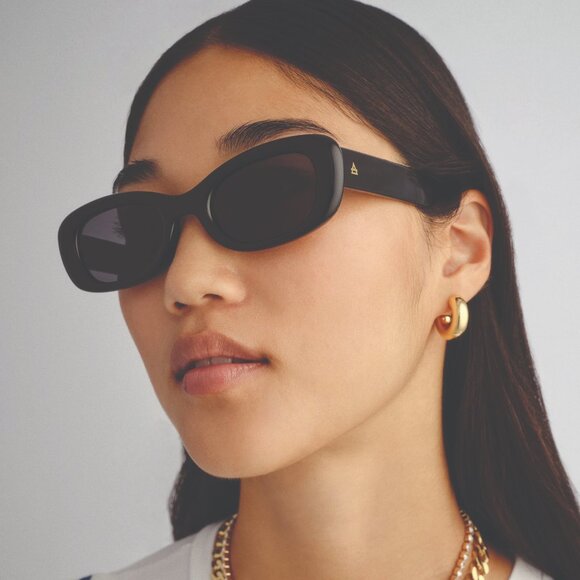 GIFTABLE! AIRE 90's Calisto - Black sunglasses. Brand New in package! - Picture 2 of 4